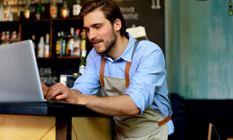 How to Improve Service by Using Restaurant Management System?